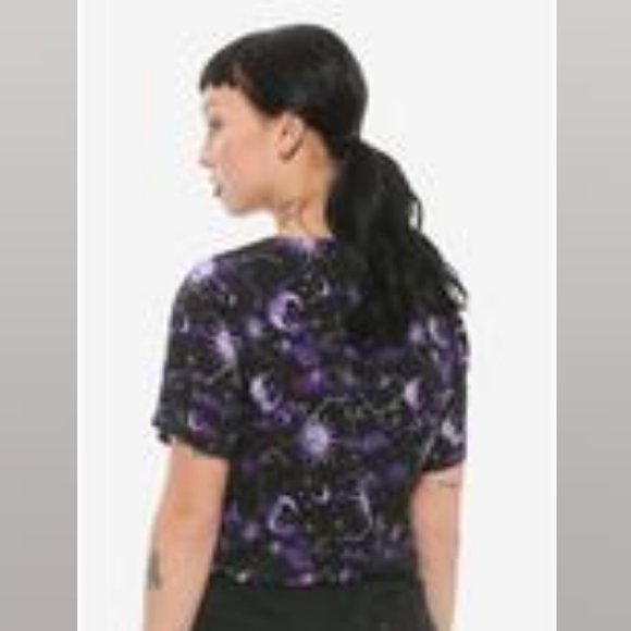 Hot Topic Celestial Crop-top - Picture 3 of 3